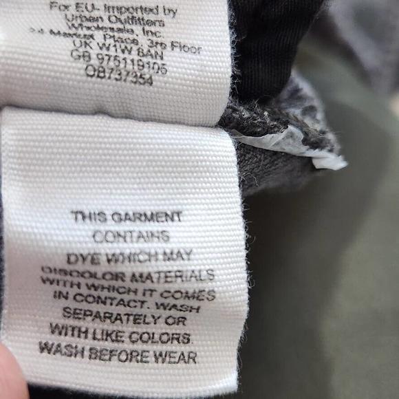 We The Free Girlfriend Jeans Embroidered Floral Cut Off Hem Cotton Blend Size 26 - Picture 15 of 16